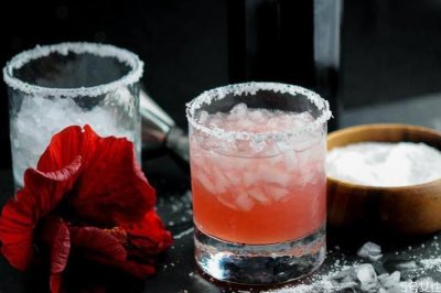​鸡尾酒盐边用什么盐 鸡尾酒沾盐边怎么弄
