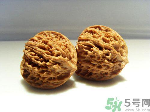 核桃没长熟可以吃吗?核桃没熟有毒吗