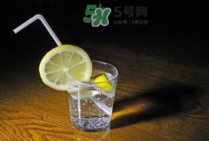 苏打水怎么做饮料？柠檬苏打水怎么做
