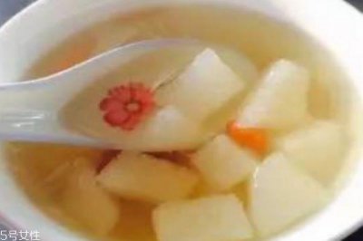 ​冰糖雪梨能化痰吗 冰糖雪梨不要去除梨皮