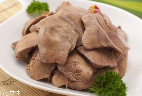 鸭肝可以和胡萝卜一起吃吗 食谱大全