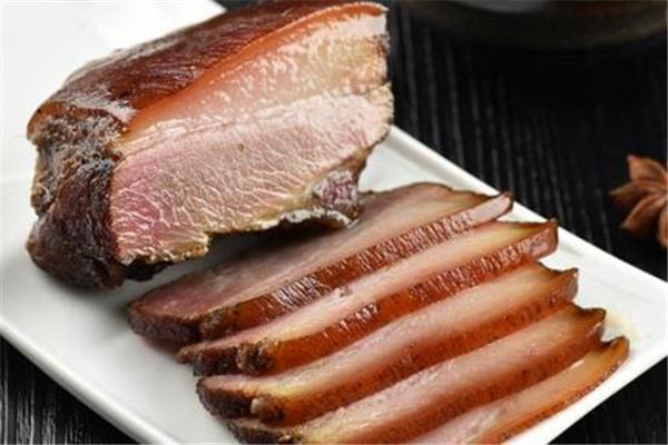 熏肉有点苦怎么回事 熏肉发苦了还能吃吗
