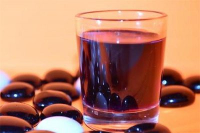 ​黑枸杞泡酒每次喝多少 黑枸杞泡酒能天天喝吗