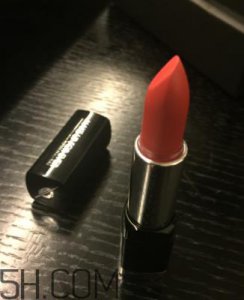 ​玫珂菲柔色霓彩唇膏怎么样_试色图