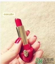 复古红口红适合学生吗？复古红口红显老吗？