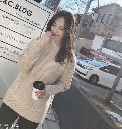 毛衣上的红酒怎么去除？沾上红酒要立即处理