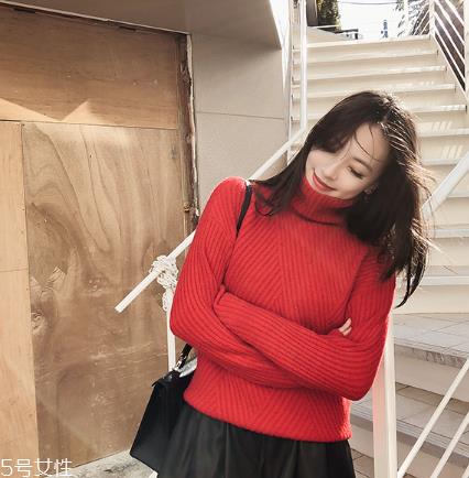 毛衣上的红酒怎么去除？沾上红酒要立即处理