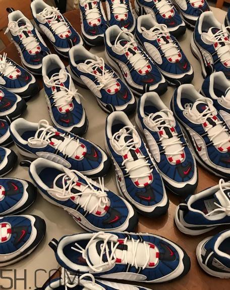 nike air max 98 gundam高达配色发售时间_实物曝光