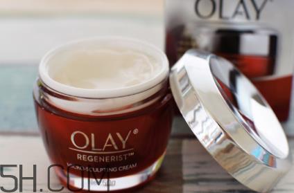 olay大红瓶面霜适合白天用吗？能见光吗？