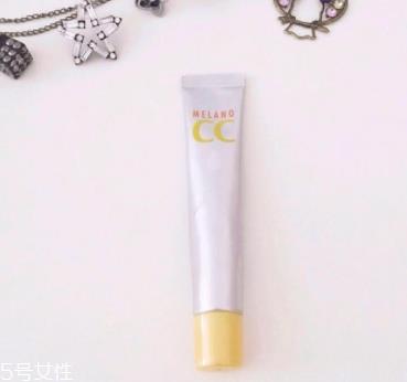 乐敦CC能涂在痘痘上吗？痘痘与痘印均能改善