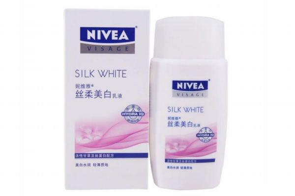身体乳不洗澡可以擦吗 身体乳可以不洗澡用吗
