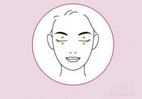 眼霜第几步使用 眼霜的正确使用方法