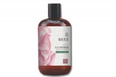 ​玫瑰纯露补水效果怎么样 玫瑰纯露用完要洗掉吗