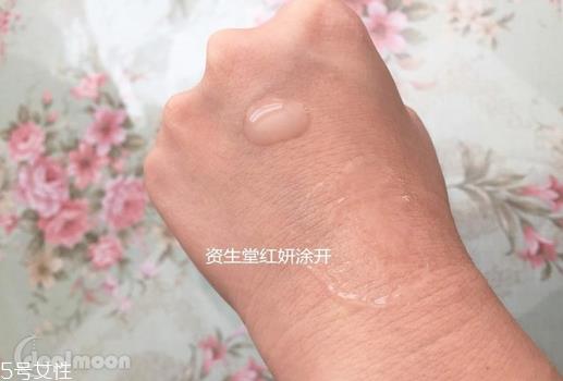 精华液是水吗？精华液是什么做的？