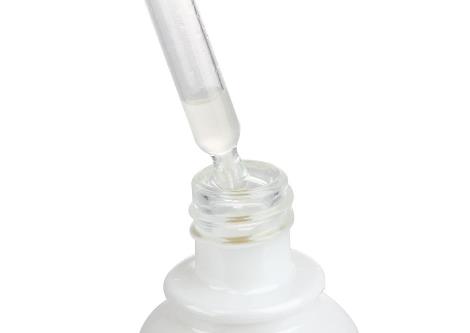 精华液是水吗？精华液是什么做的？