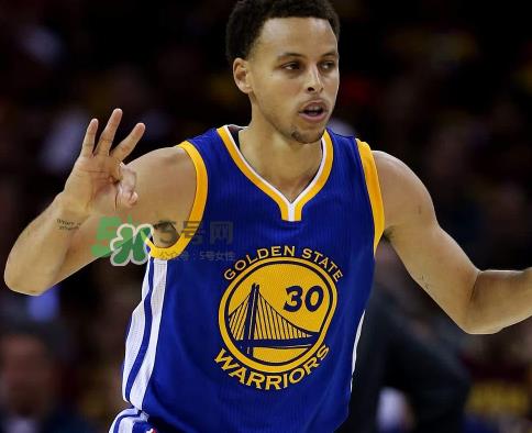 under armour curry 4库里第四代战靴中国配色怎么样？