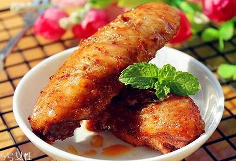 烤箱烤翅中温度和时间 烤箱烤翅中小技巧