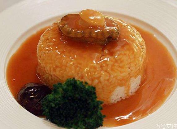 孕妇可以吃鲍鱼汁吗 鲍鱼汁捞饭能给宝宝吃吗