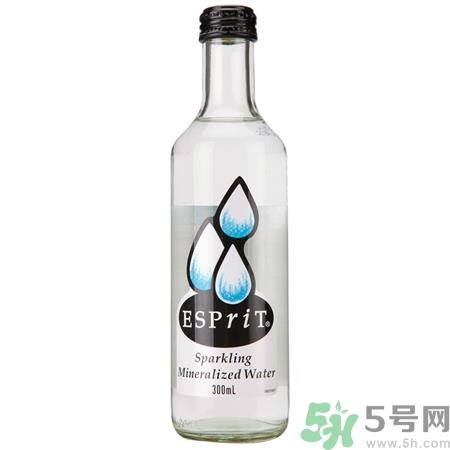 气泡水就是苏打水吗?气泡水和苏打水的区别