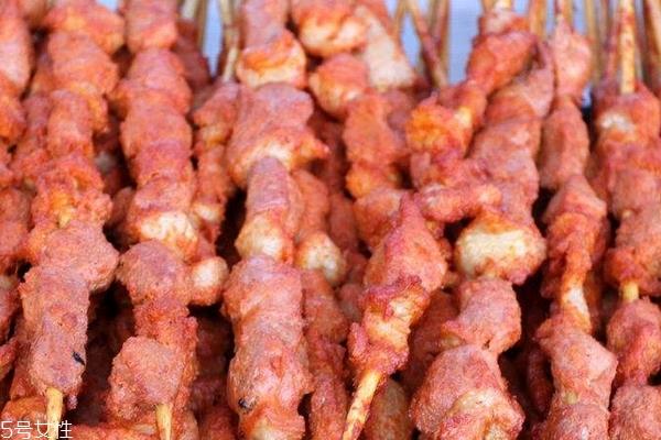 烤箱烤羊肉串的温度和时间 不同部位火候不同