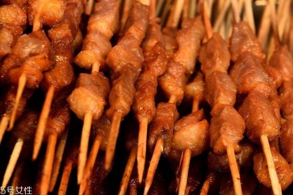 烤箱烤羊肉串的温度和时间 不同部位火候不同
