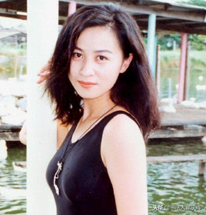 东方美人，一股子女人味与生俱来，刘嘉玲15张青春老照片欣赏