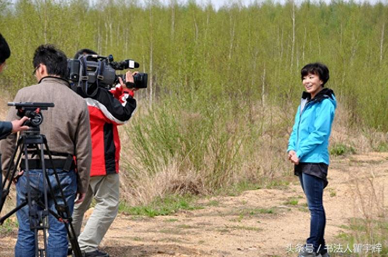 养眼，14位央视财经频道当家女主持，风采不减当年