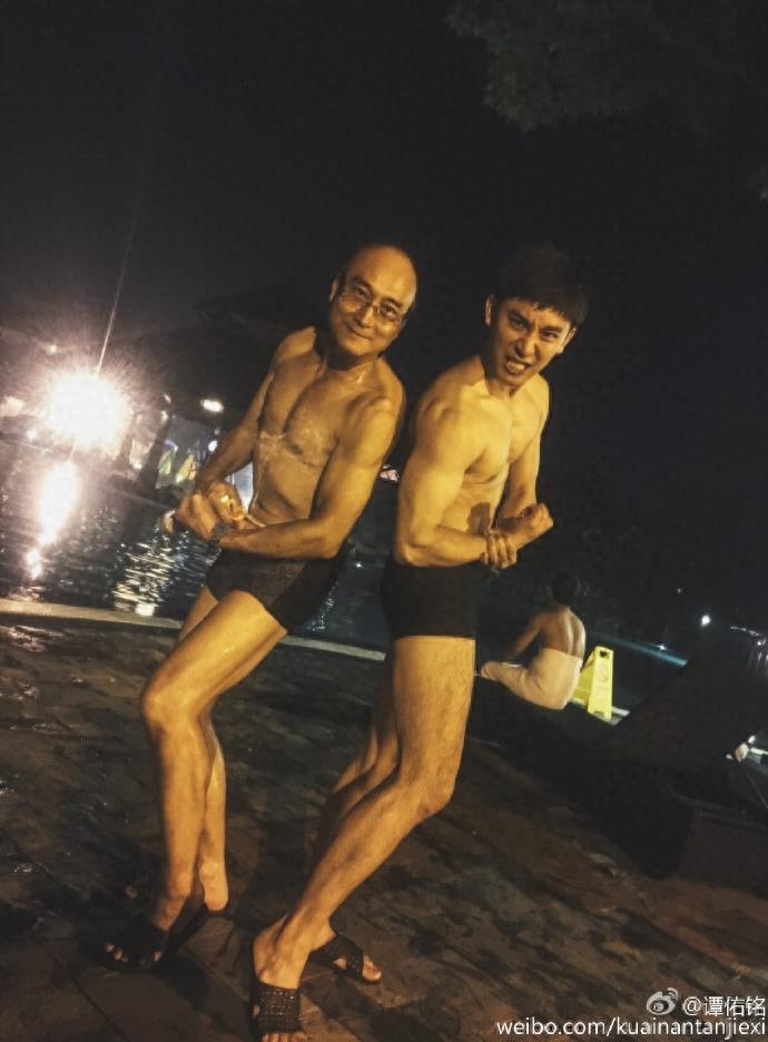 快男牙套小王子谭杰希近照，整容换脸还改名，家住豪宅留学加拿大
