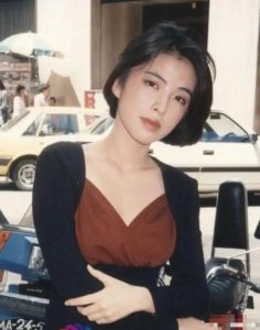 ​张学友老婆罗美薇年轻时艳压群芳，冷美人鼻祖难怪歌神宠她一辈子
