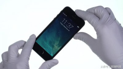 ​ipone 5s换屏换电池拆解图教程