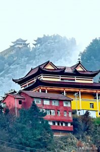 ​佛道教旅游胜地-大美横岗山