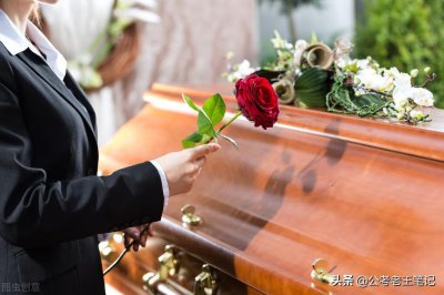 ​殡仪馆经常招“火化工”，一个月收入有多少？看看具体情况