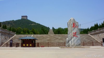​女皇帝武则天葬墓乾陵，百年前后对比照