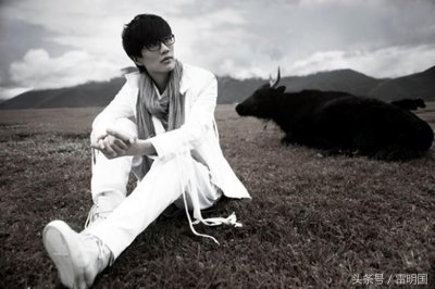 ​海蝶曾捧红林俊杰，现又捧红薛之谦，为何就是捧不红音乐才子许嵩