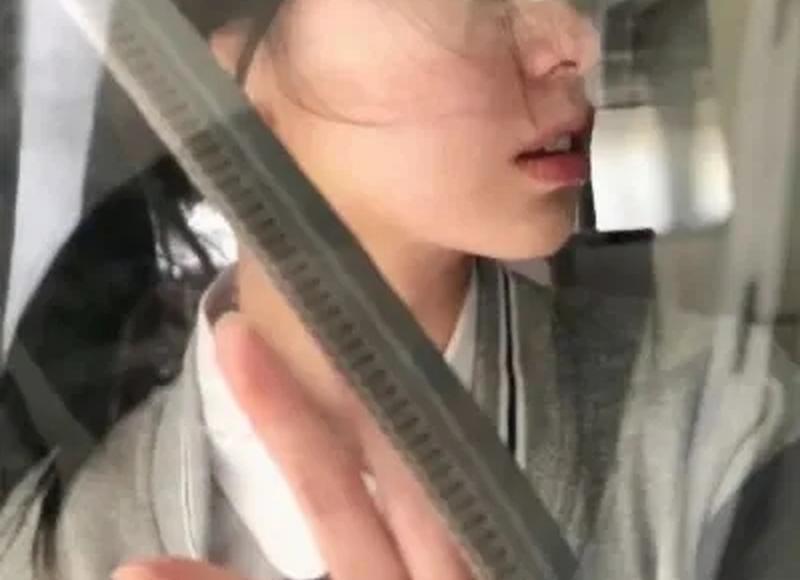 我不知道你在想什么是什么歌曲（我不知道你在想什么用英语怎么说）