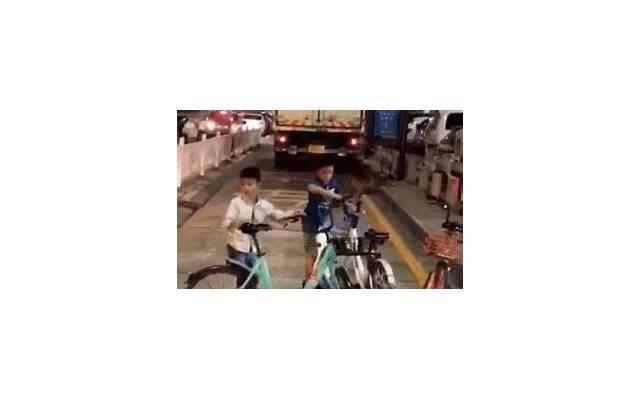 女生为什么喜欢成熟的男人，听听女生怎么说