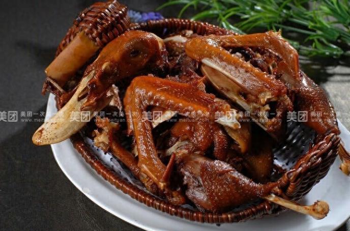 长沙“彭厨”的菜品，只要吃过的人，一辈子都不会忘记那个味道