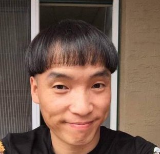 ​霍云龙，黑龙江省海伦市人，他是赵本山的第72号弟子