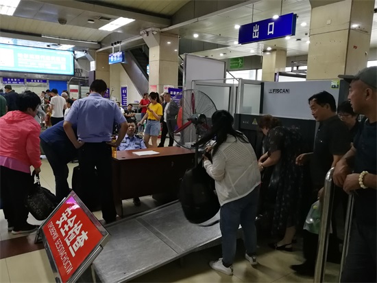 南岗客运站，省内重要的客运枢纽站，人们从这里走向远方