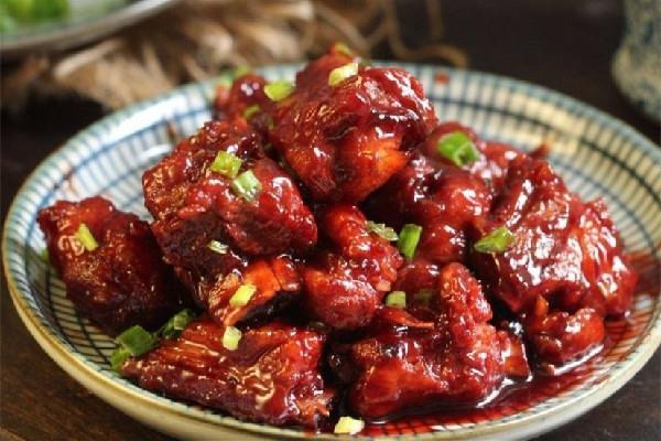 红烧排骨有用啤酒炖好不好 红烧排骨放冷水还是热水