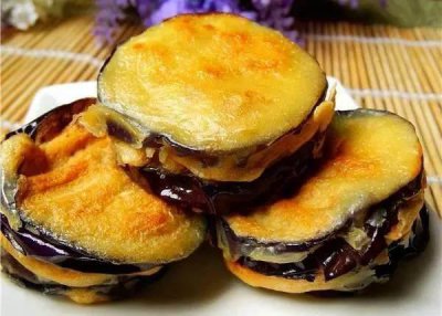 ​菜谱：香煎茄饼的做法？让你吃了还想吃，外酥里嫩