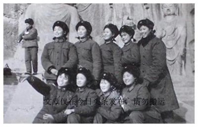 ​她和萧劲光将军离婚后，嫁副省长，儿子是中将，儿媳也家喻户晓