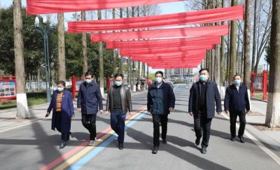 ​县委书记胡培刚到商城高中调研指导疫情防控工作