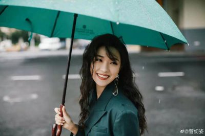 ​还记得《何以笙箫默》里的何以玫吗？她得过抑郁症？