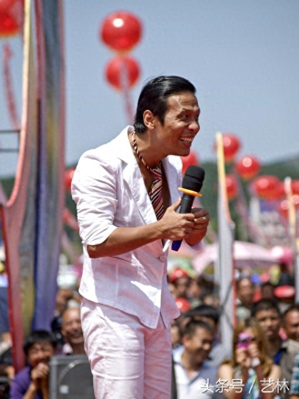 幽默演员宋小宝，表情包大奉送，你能憋住不笑？