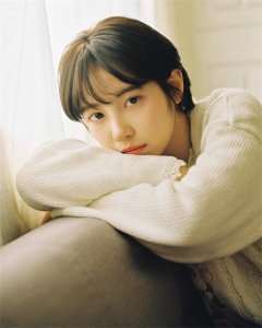 ​韩国厉害的摄影师Kung Pic胶片质感ins人像写真摄影作品集欣赏