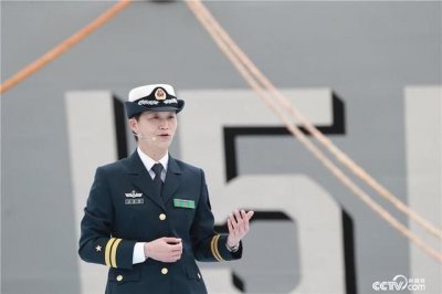 ​第一女舰长结婚了吗 女舰长什么级别韦慧晓结婚没有