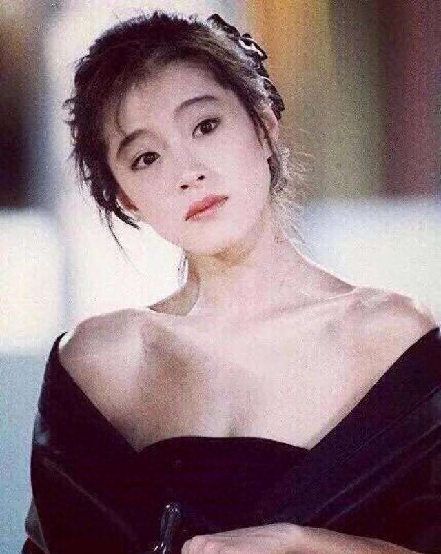 中森明菜：最美“初恋脸”，一位惊艳了岁月的时代歌姬！