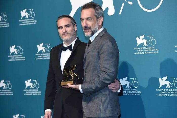 为什么有很多美国人会对《小丑》上映产生恐惧?