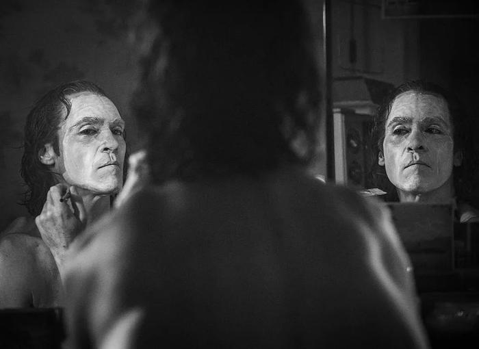 为什么有很多美国人会对《小丑》上映产生恐惧?